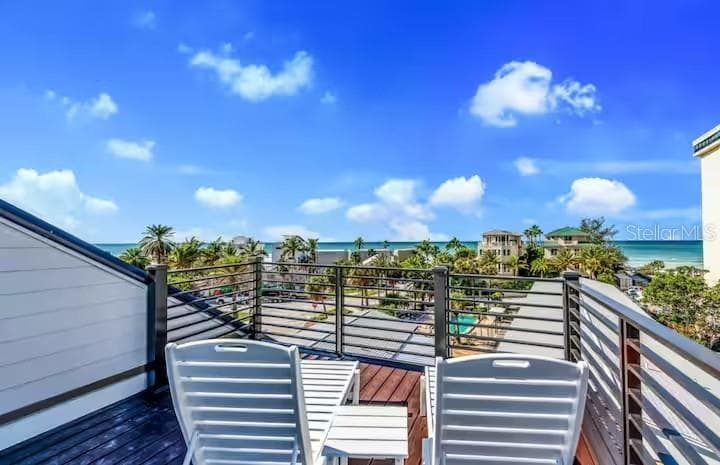 85 Avenida Messina photo 4