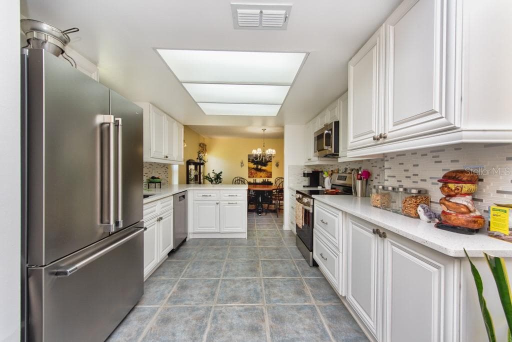 1605 Leland Dr photo 4