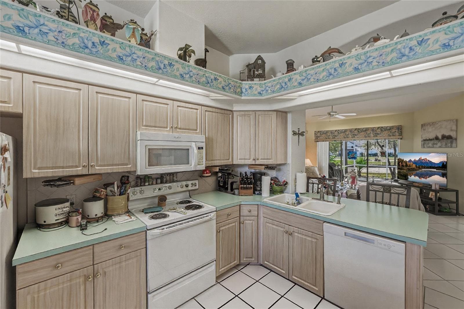 4336 Winding Oaks Cir photo 5
