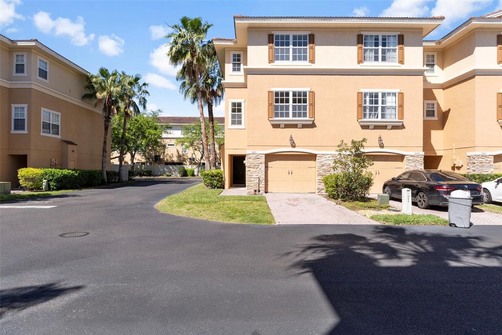 5621 Blackfin Dr