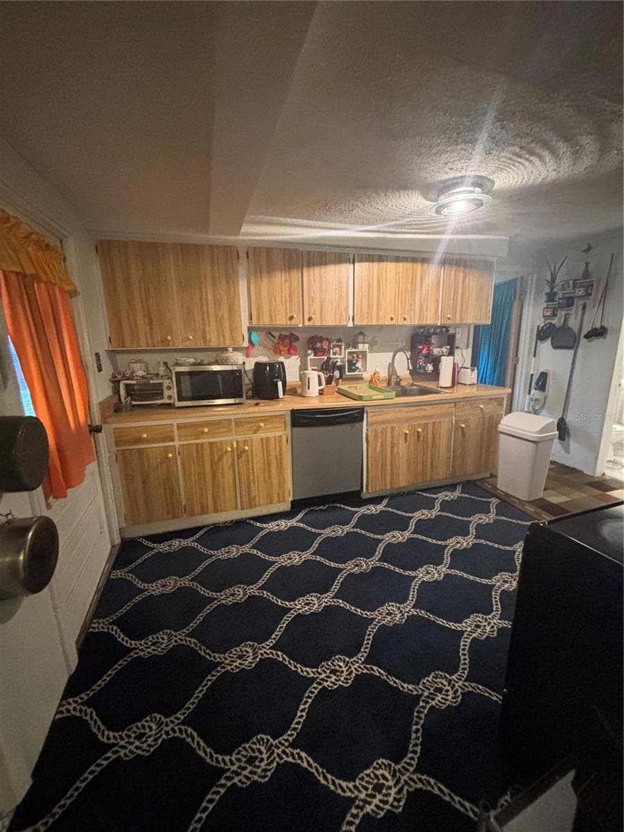 1811 Beachway Ln photo 5