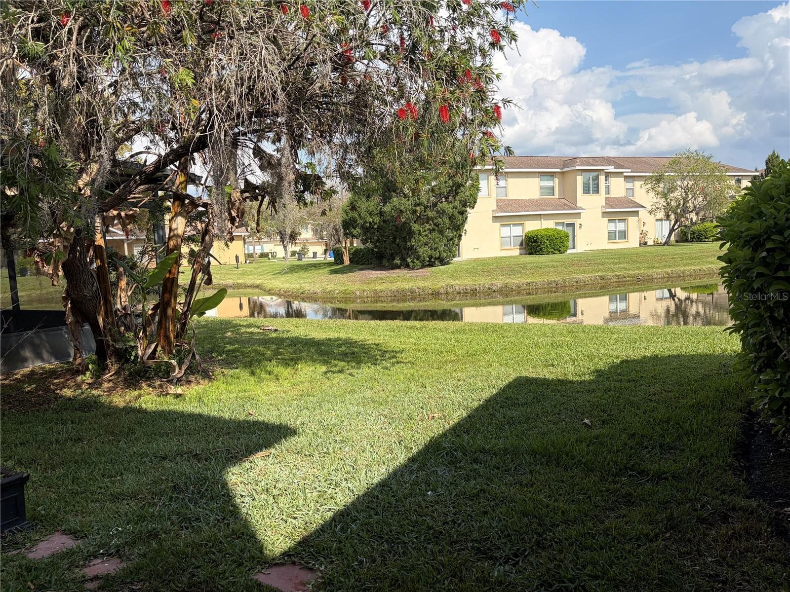 8914 Iron Oak photo 3