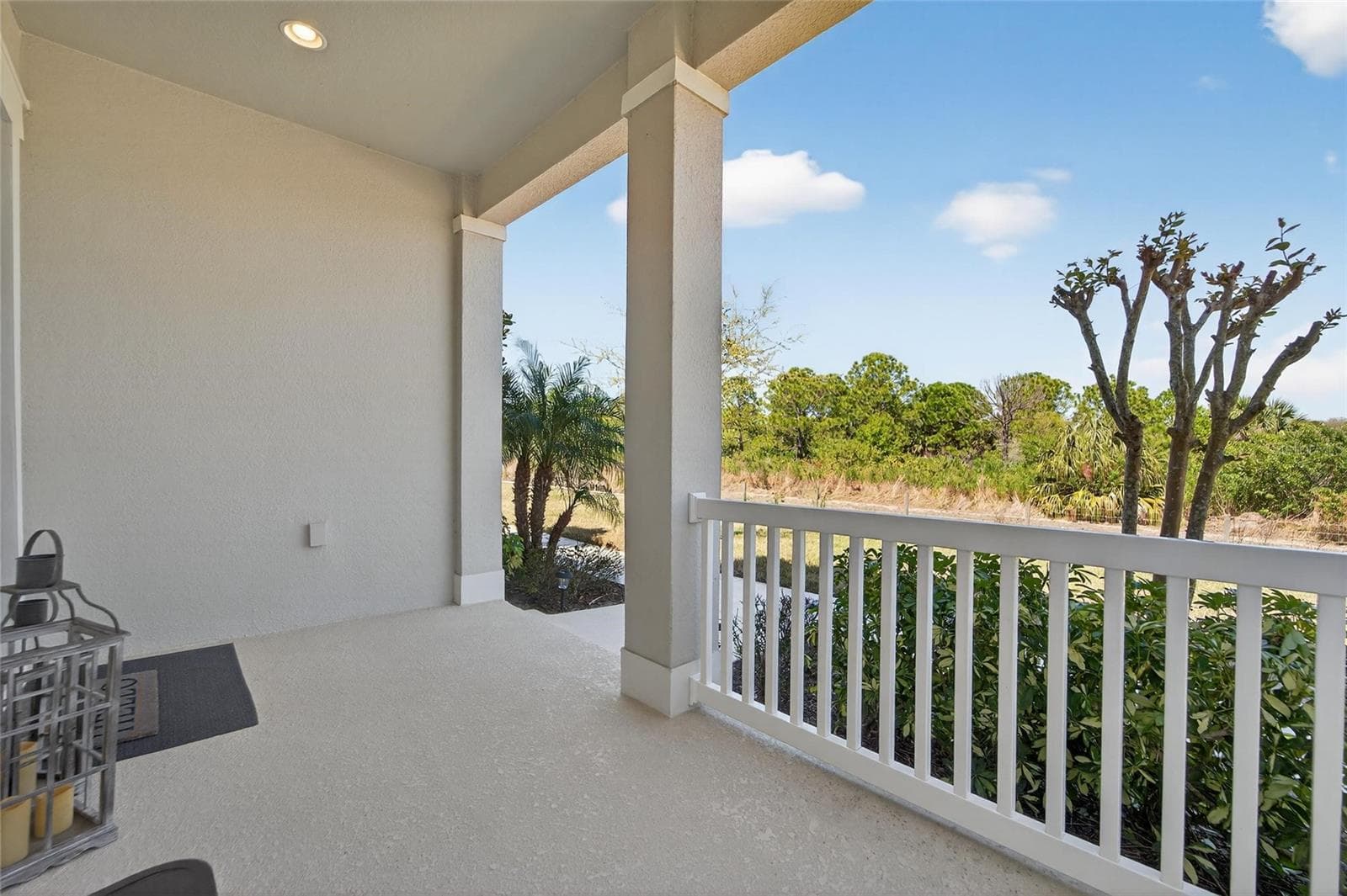 813 Winterside Dr photo 5