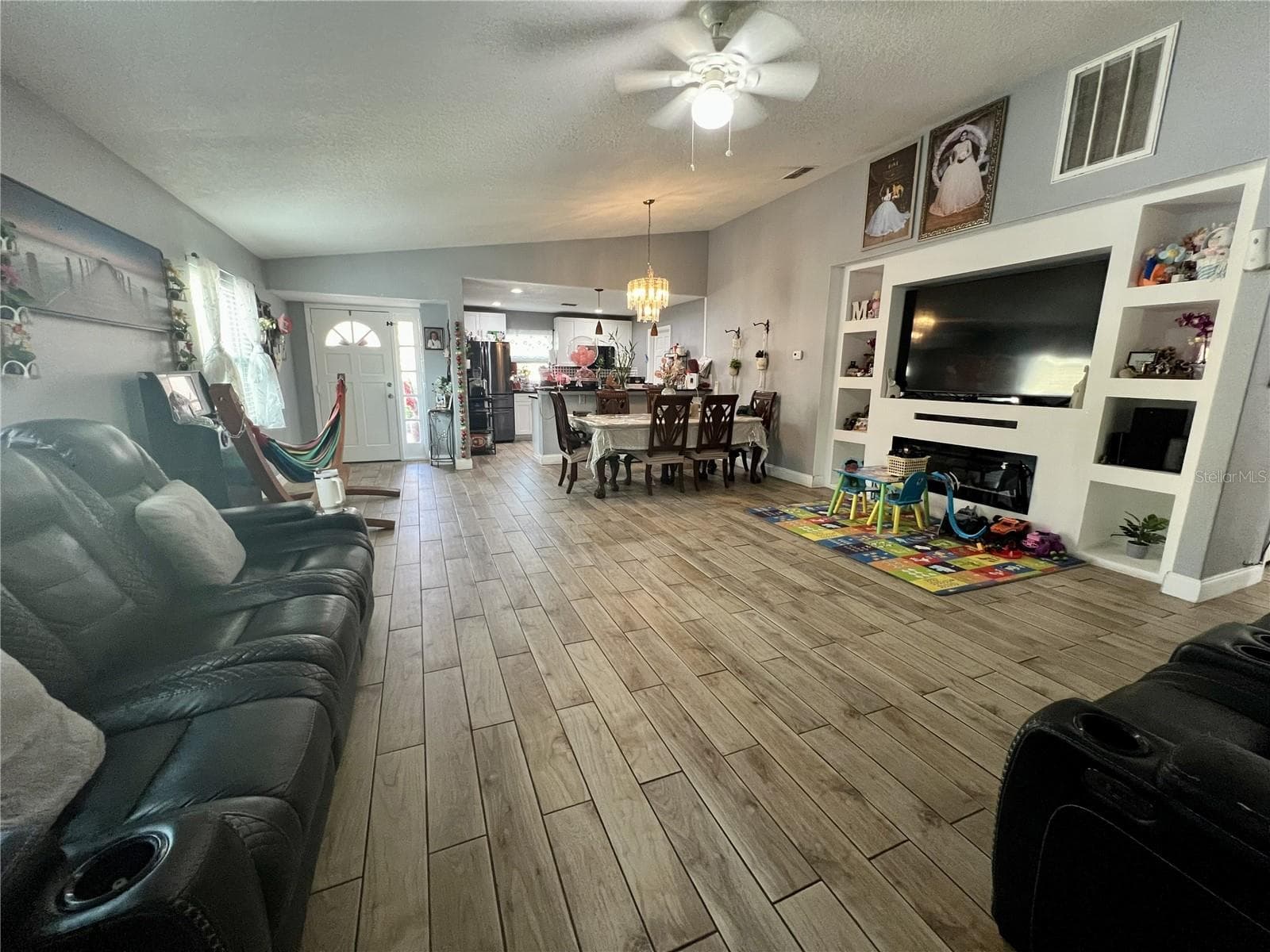 10804 N Myrtle St photo 4