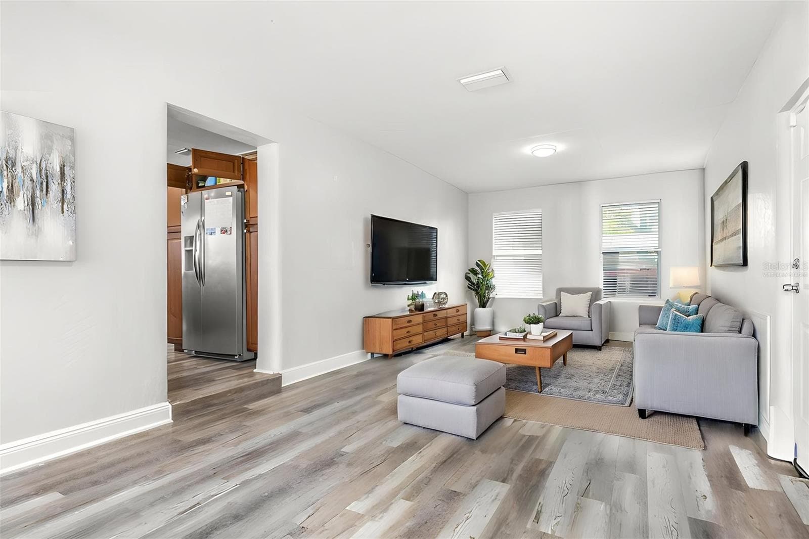 4116 N Marguerite St photo 5