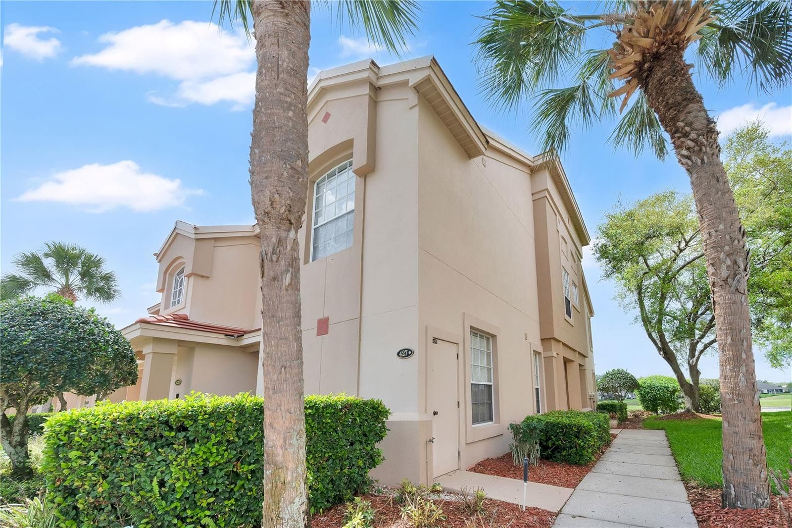 427 Enclave Pl #427 photo 4