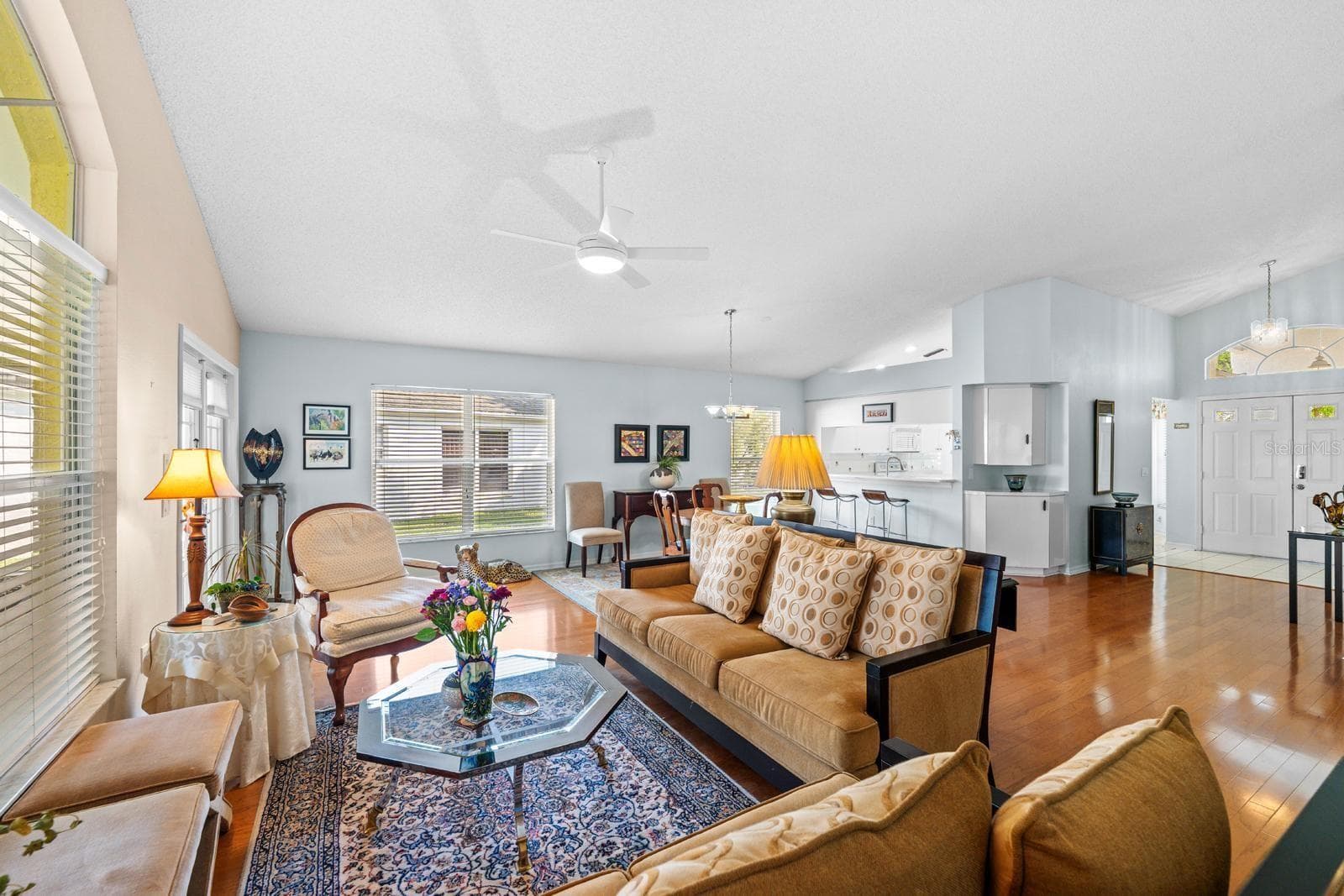1249 Winding Willow Dr photo 4