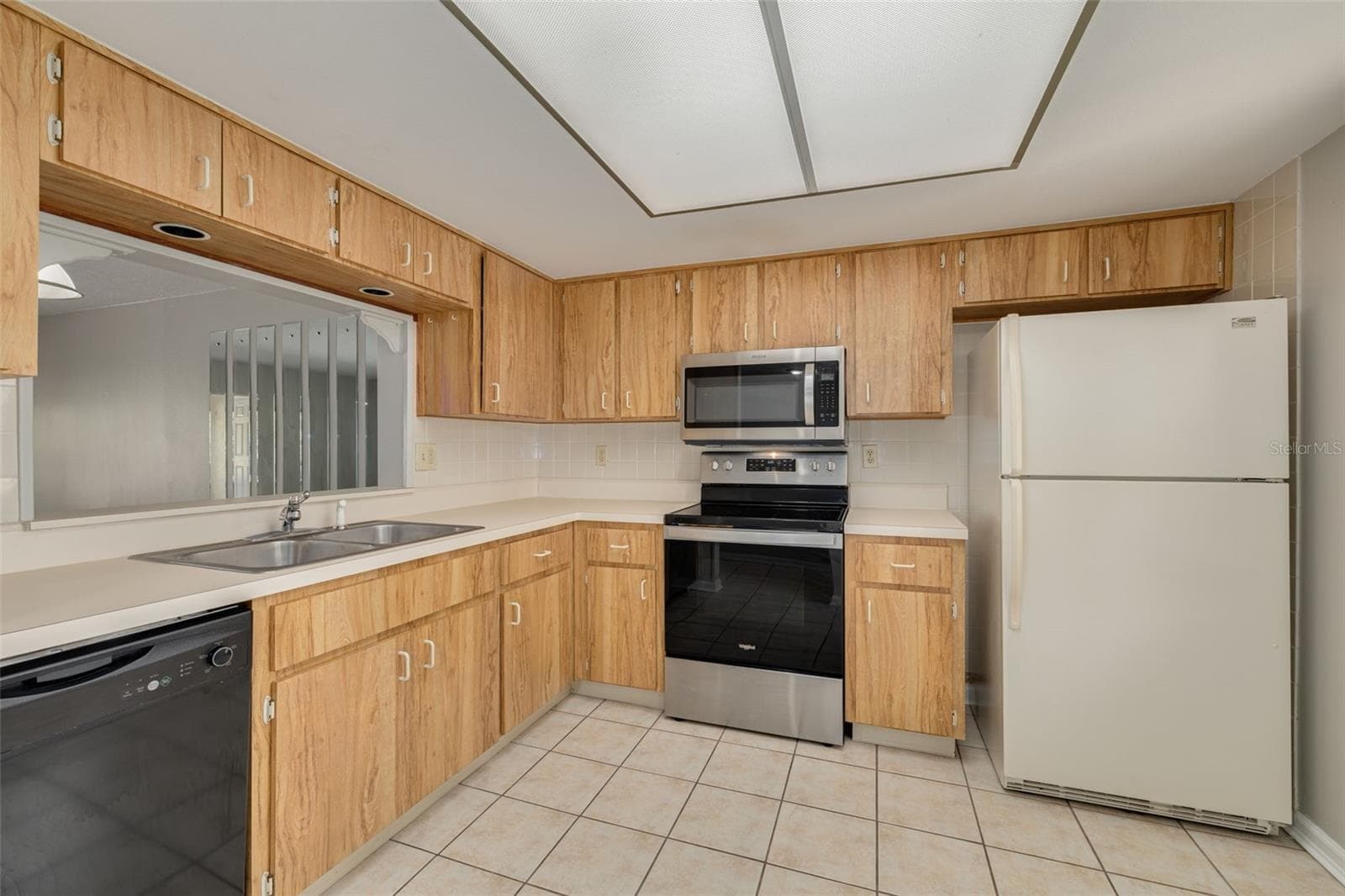 3590 Magnolia Ridge Cir #C-1103 photo 5