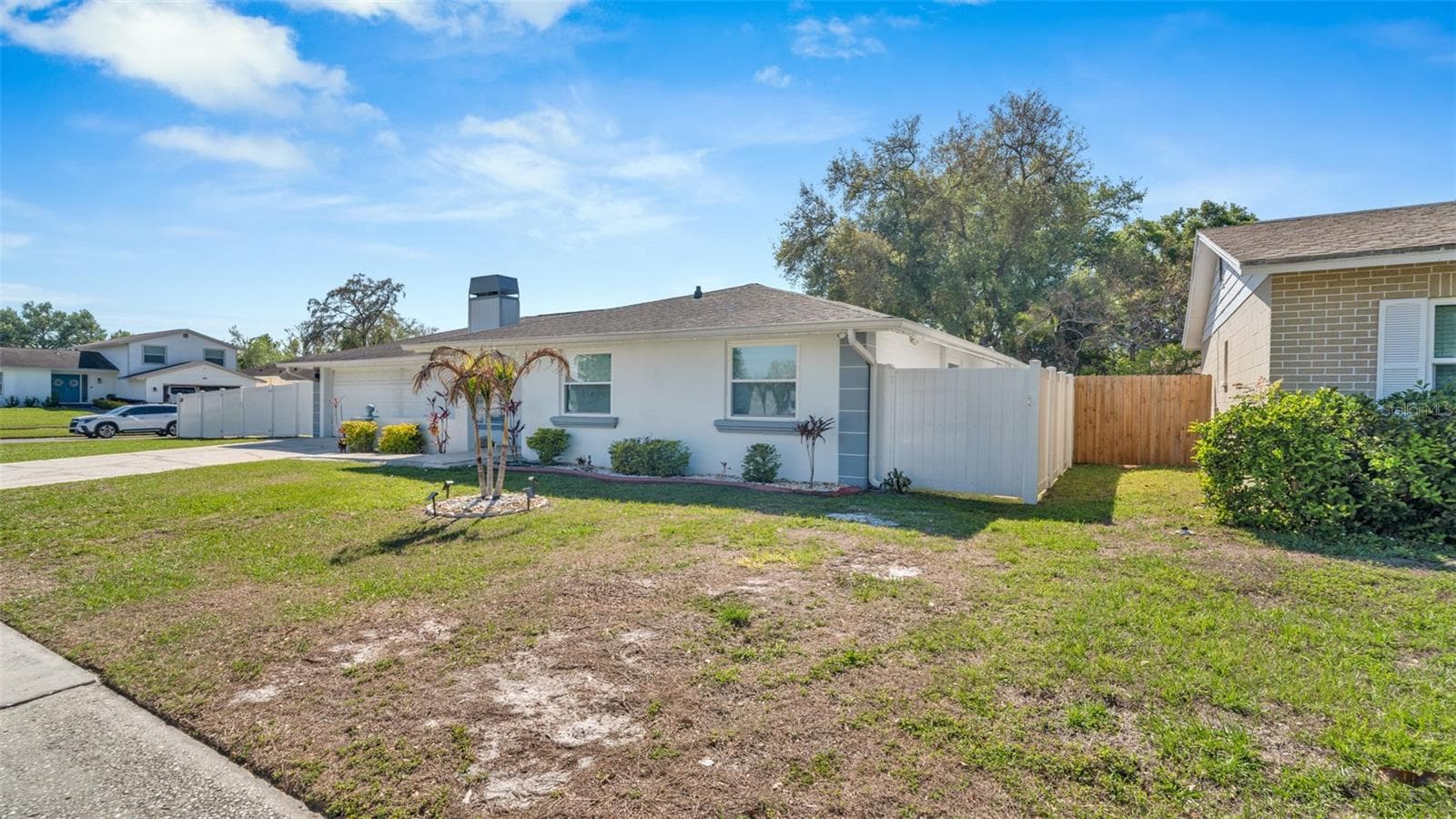 15810 Sea Oats Pl photo 4