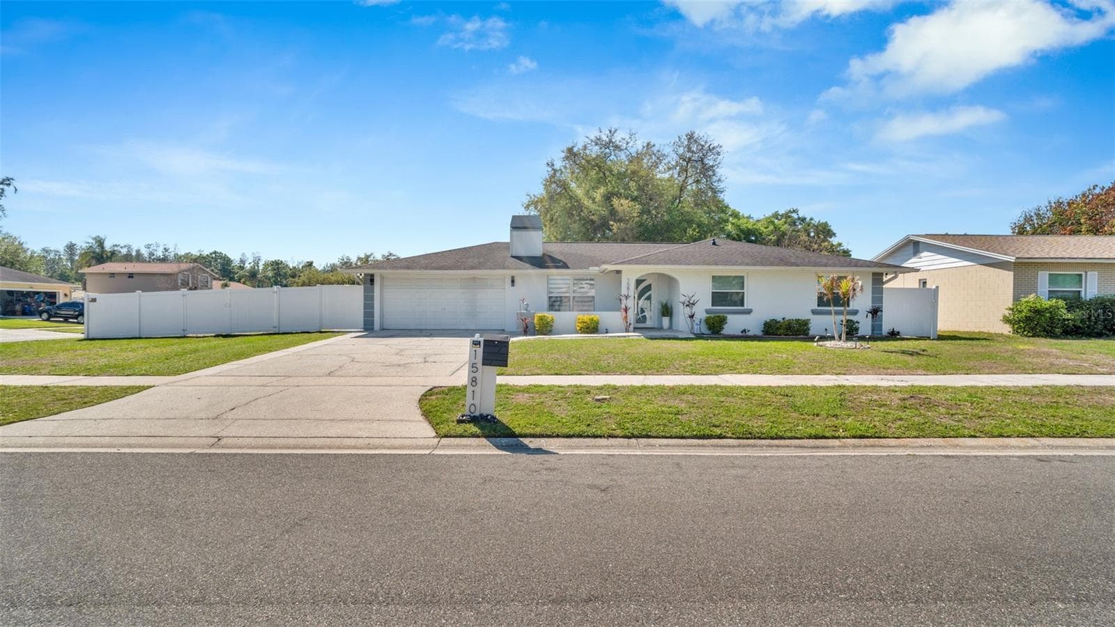 15810 Sea Oats Pl photo 5