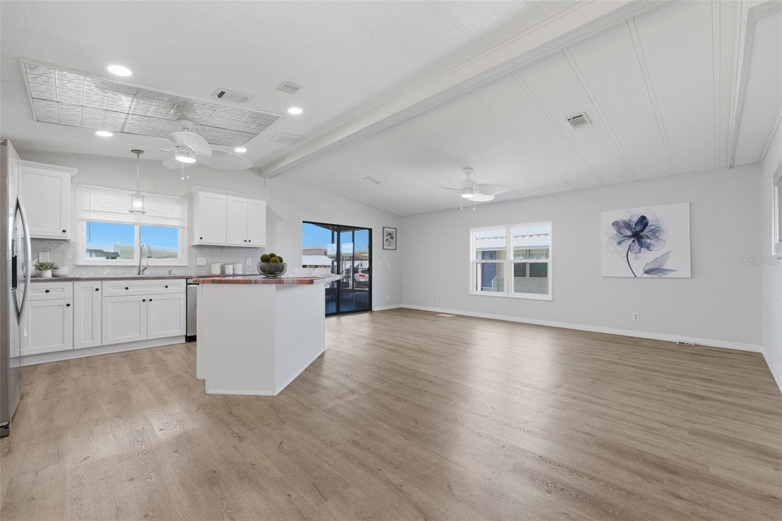 2116 Kona Dr photo 3