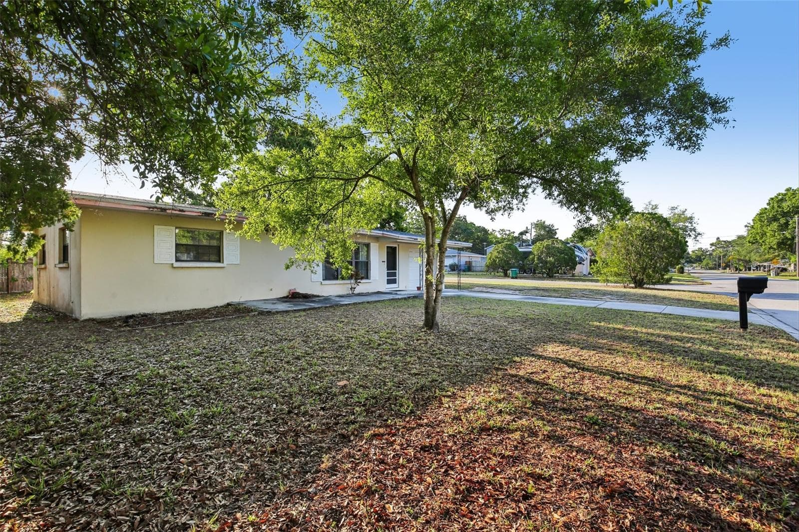 1415 Wood Ave photo 3