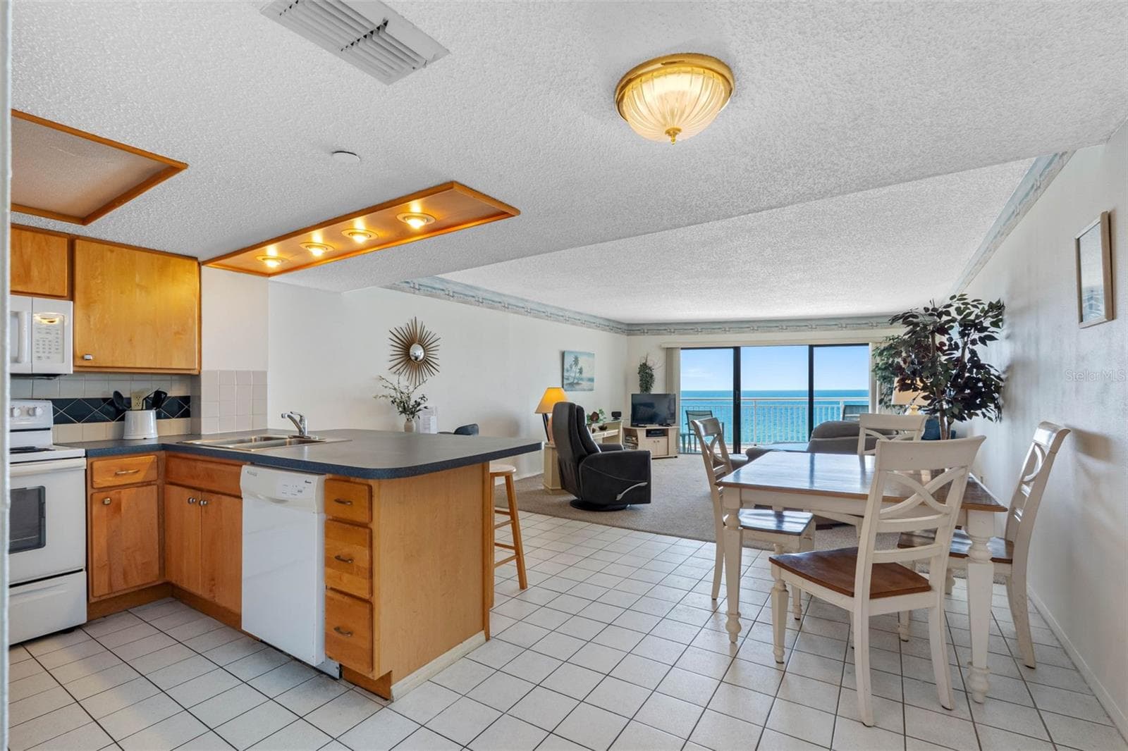 19440 Gulf Blvd #506 photo 3