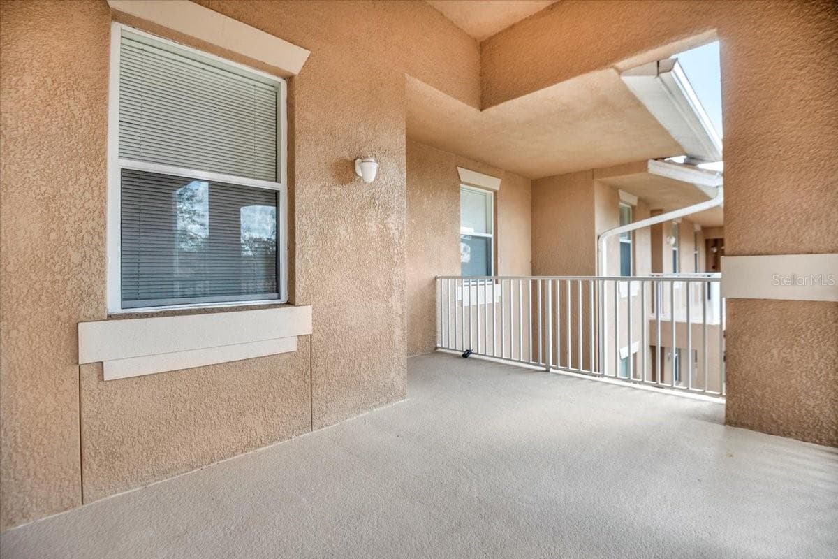 1003 Fairwaycove Ln #205 photo 3