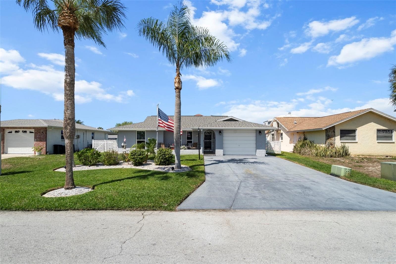 15627 Donzi Dr photo 5
