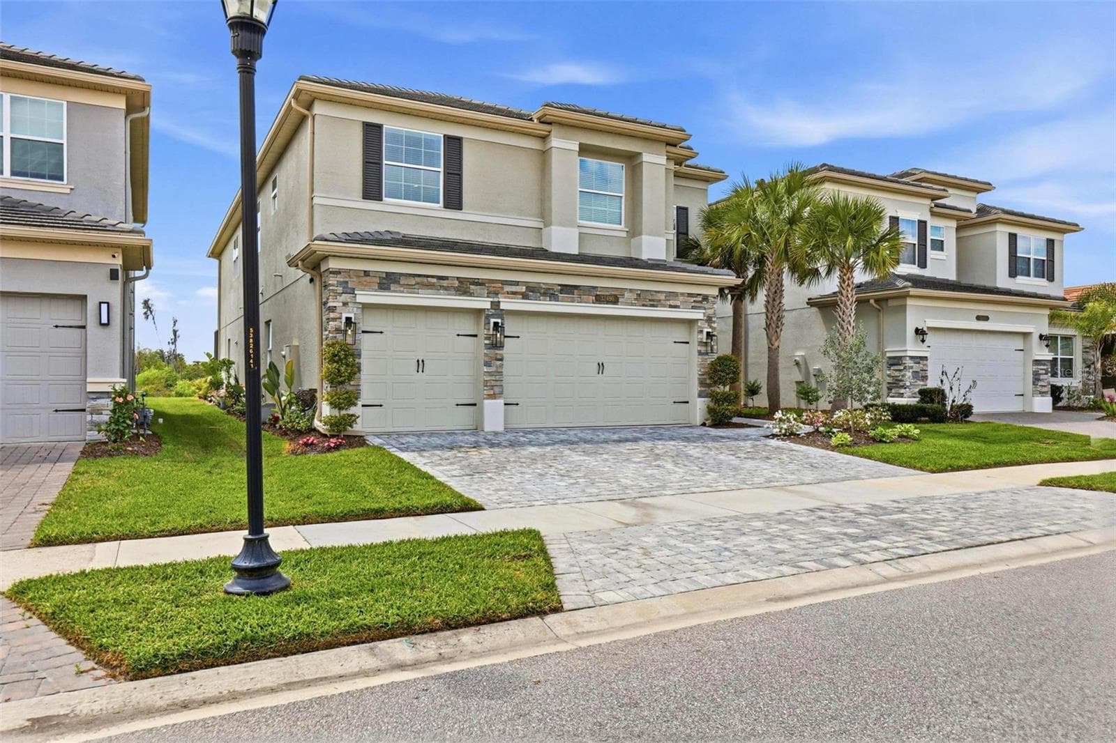 32490 Tree Of Life Ave photo 3