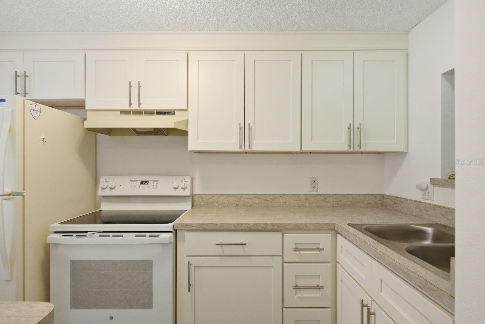 3309 Trophy Blvd photo 4
