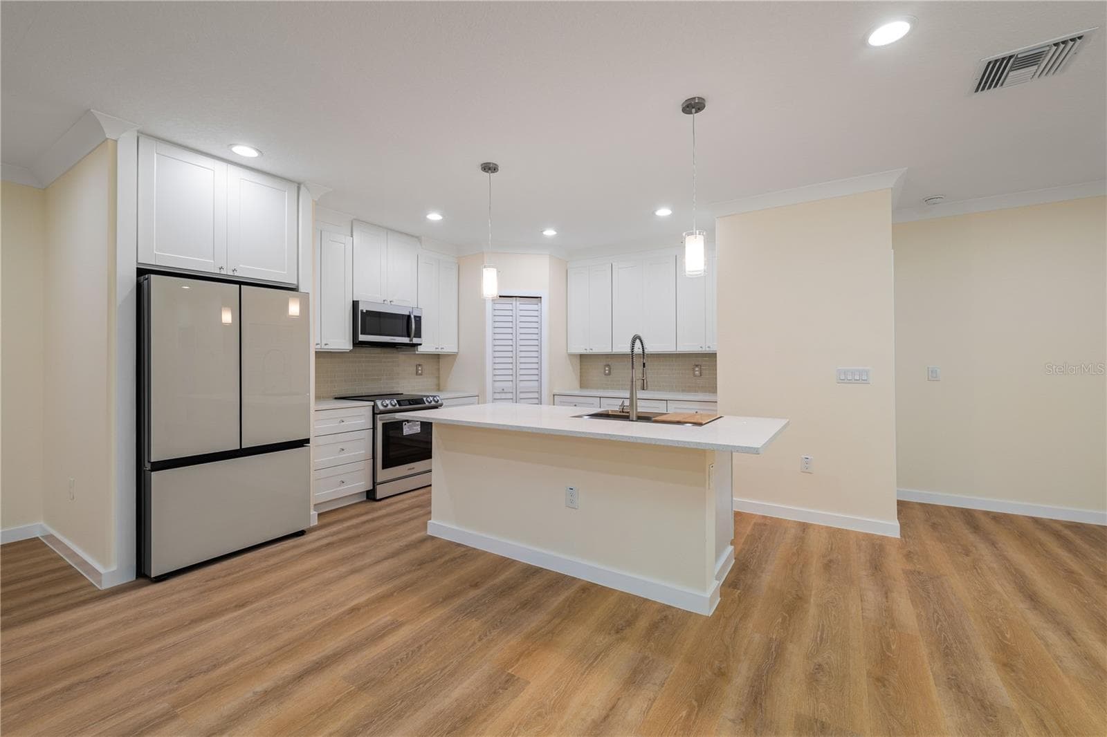 4829 Jenny Way photo 5