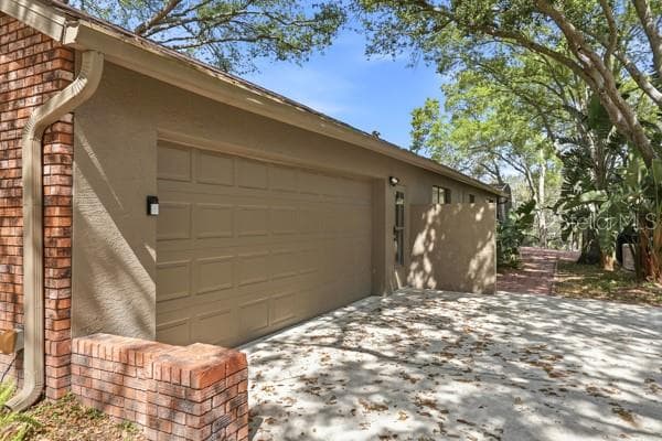 1212 Weybridge Ln photo 3