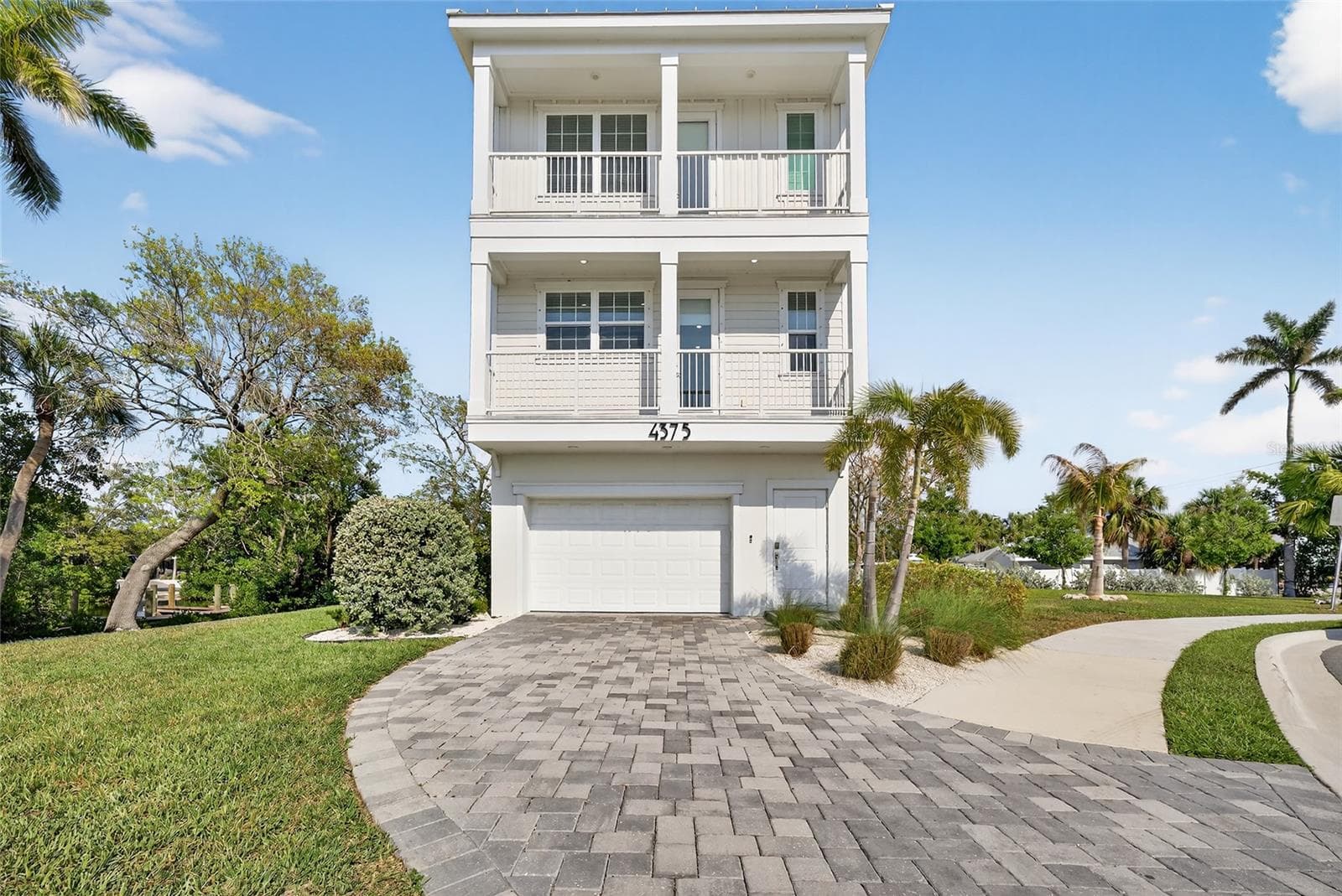 4375 Marina View Way