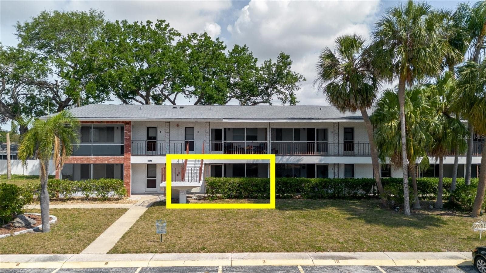2348 Shelley St #2 photo 3