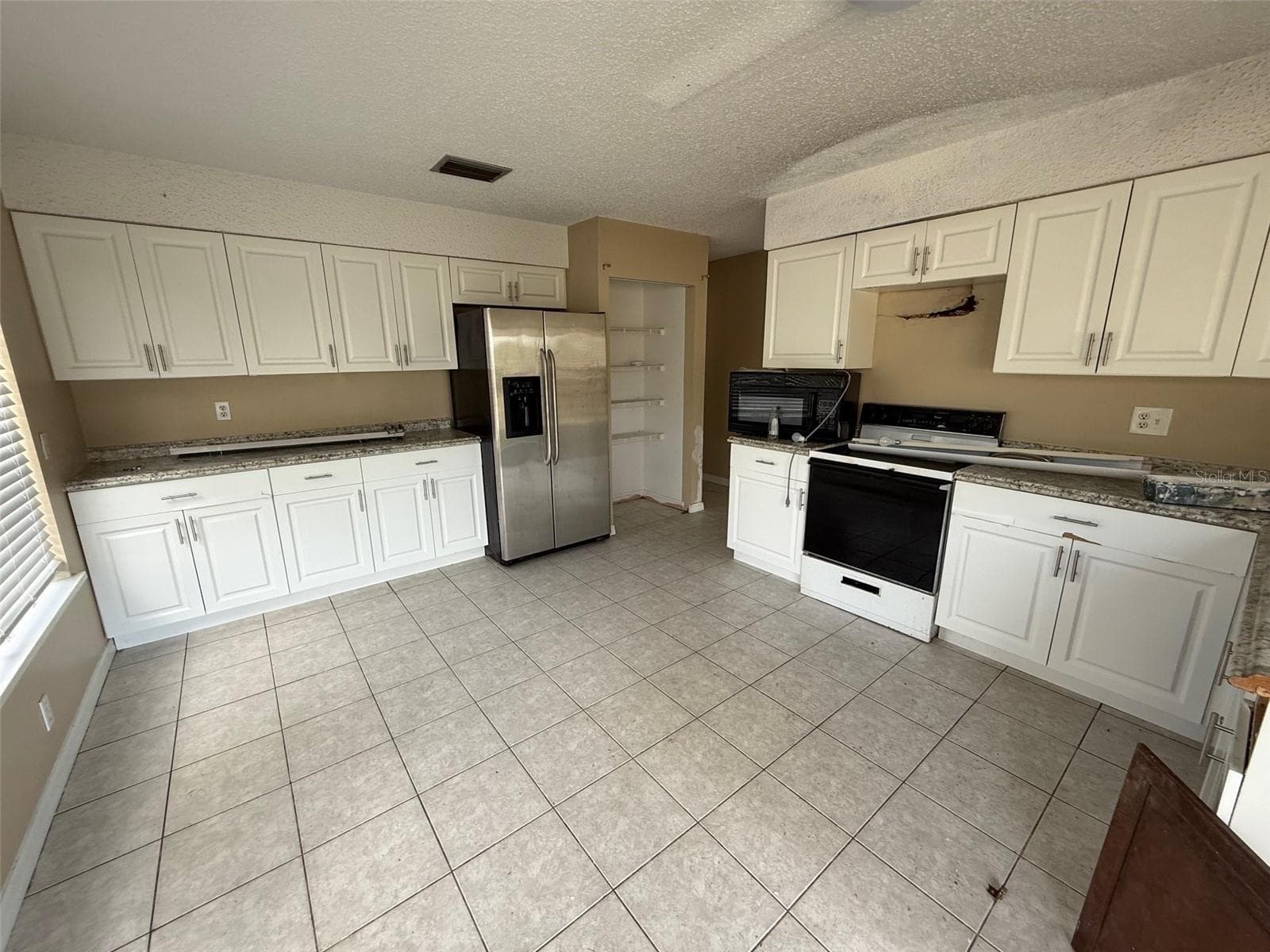 9085 Heather Blvd photo 5
