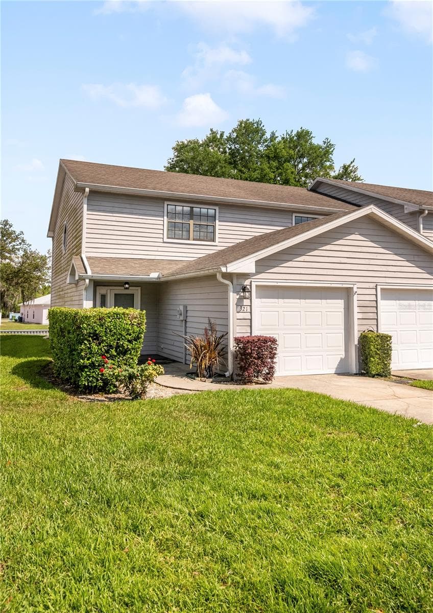 321 Orange Blossom Dr photo 3