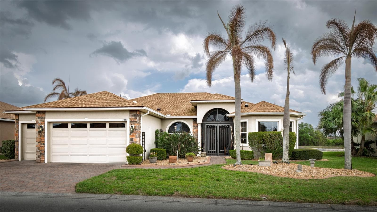 5365 Hogan Ln