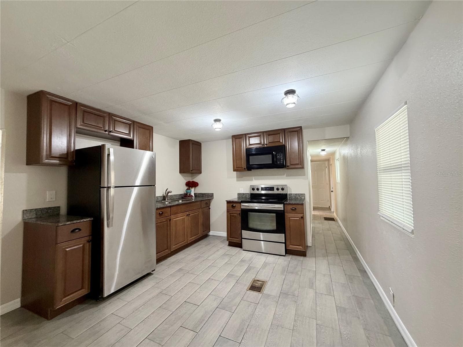 7037 Lofty Dr photo 5