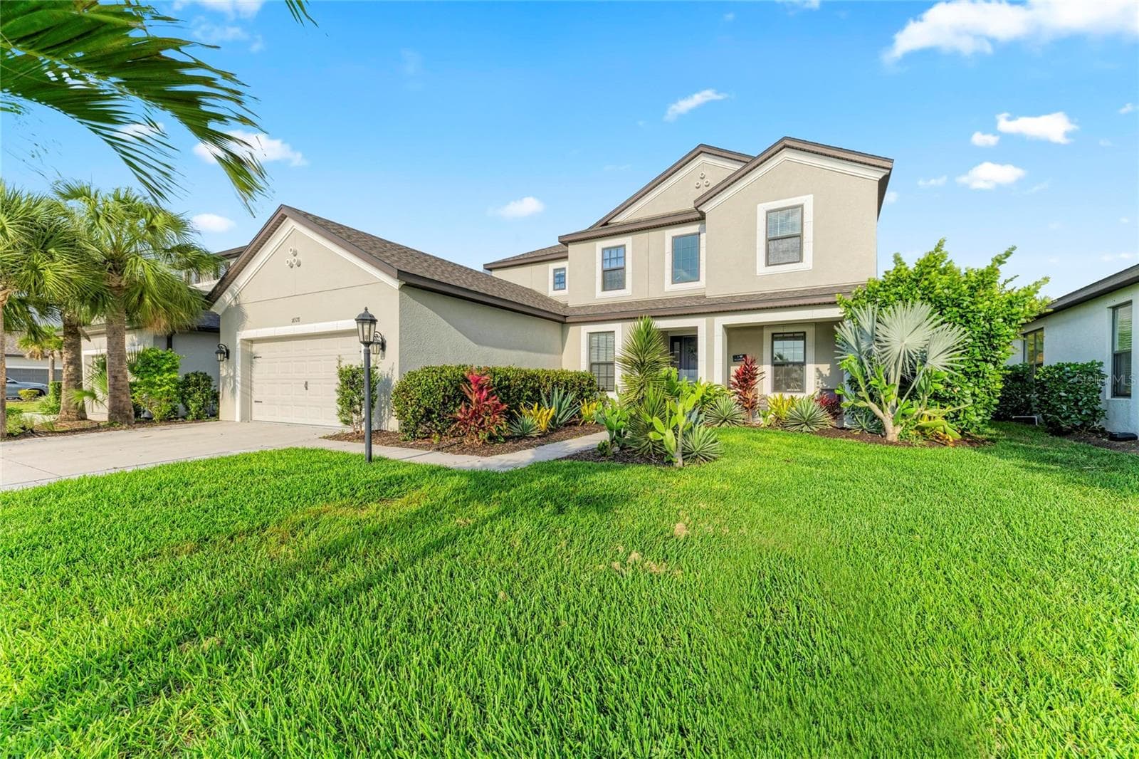 16528 Paynes MILL Dr photo 3