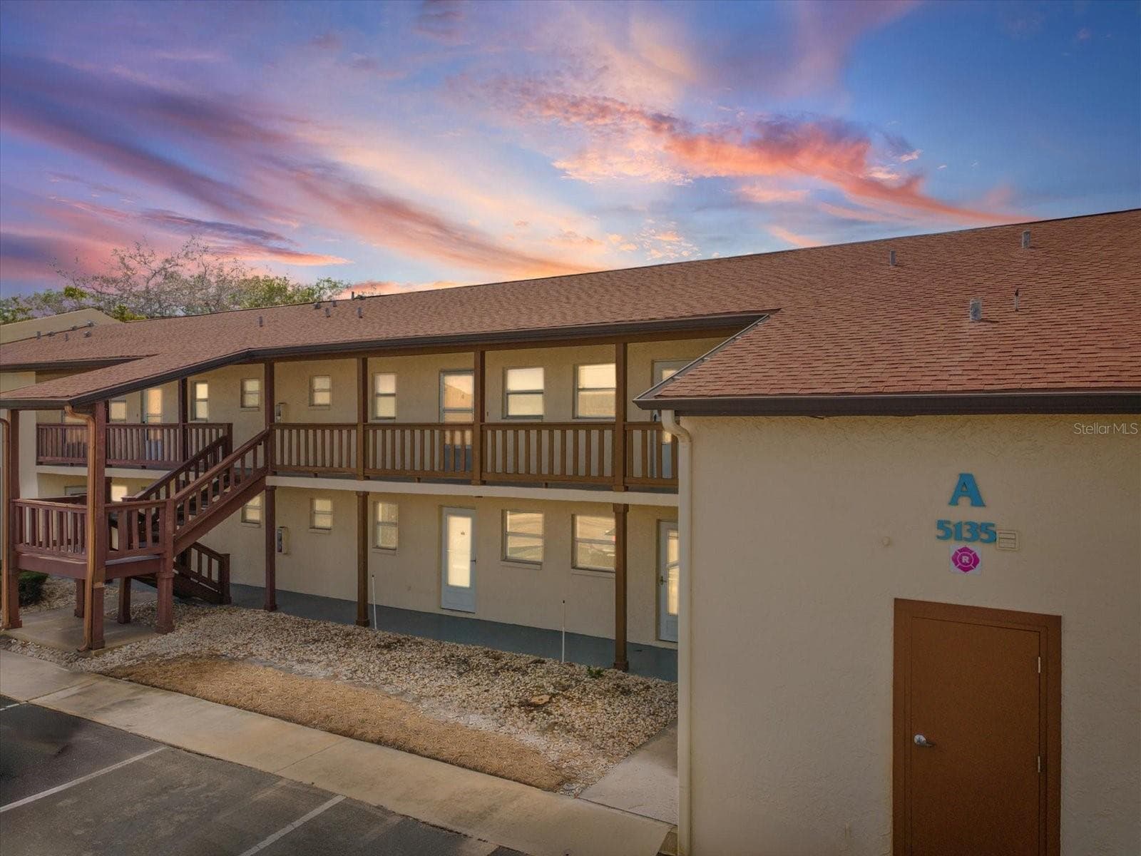 5135 Gemstone Dr #103 photo 4