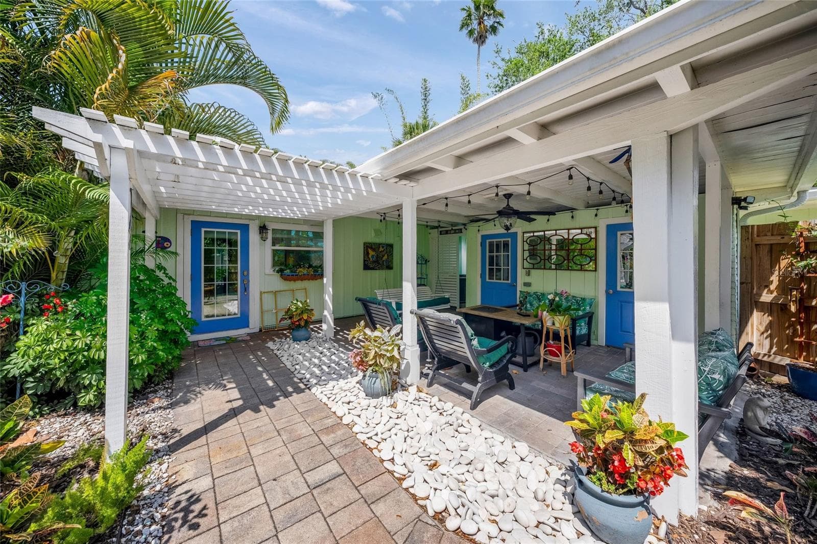 3424 Old Oak Dr
