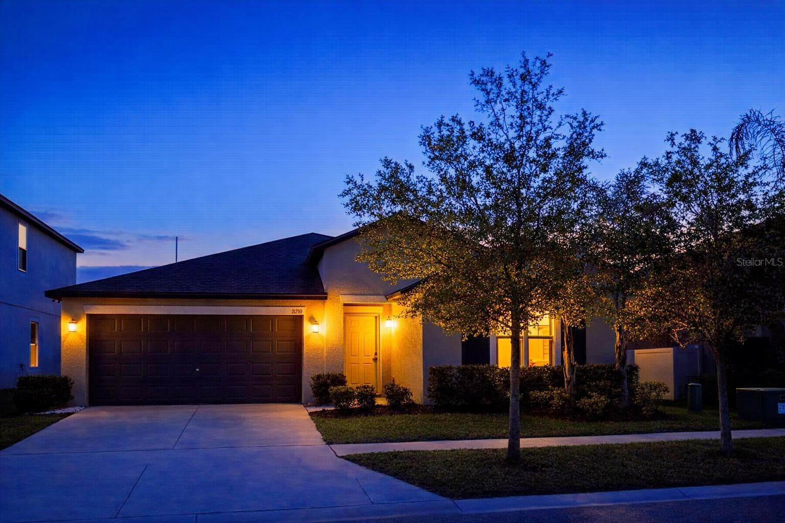 11210 Sage Canyon Dr photo 4