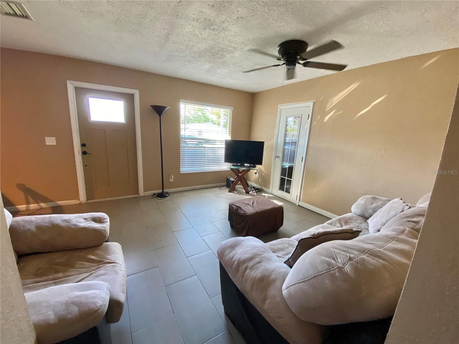4403 Gandy Cir photo 3
