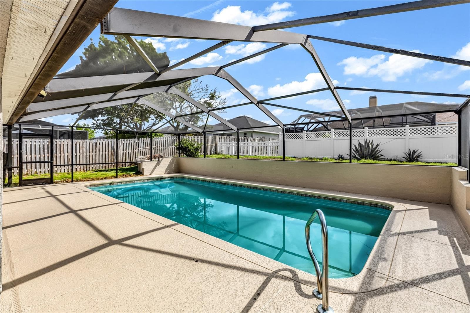 104 Sanderling Dr photo 4