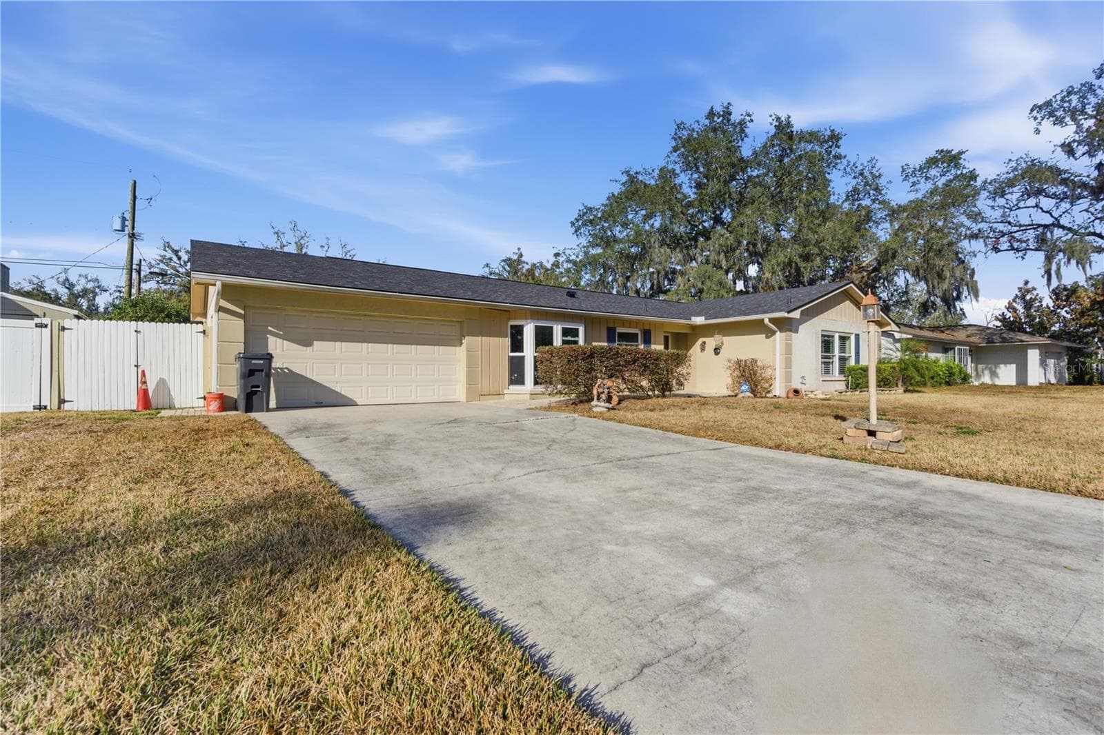 308 Ellen Way photo 4