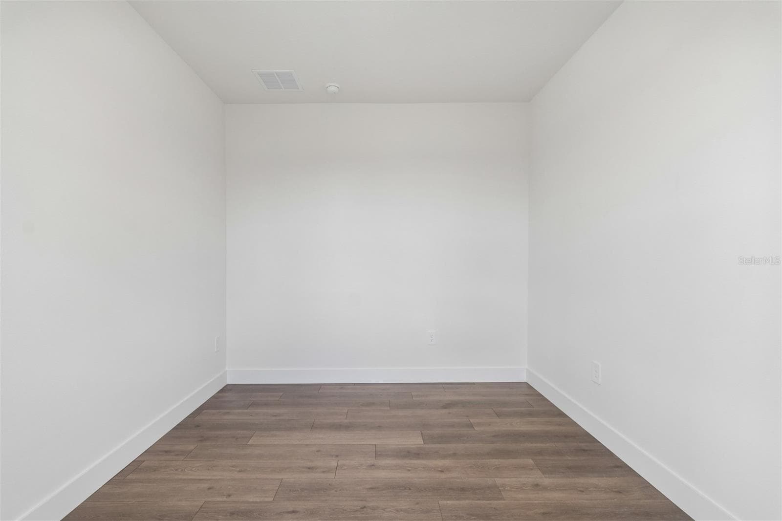 2856 Marrakesh Ln photo 3