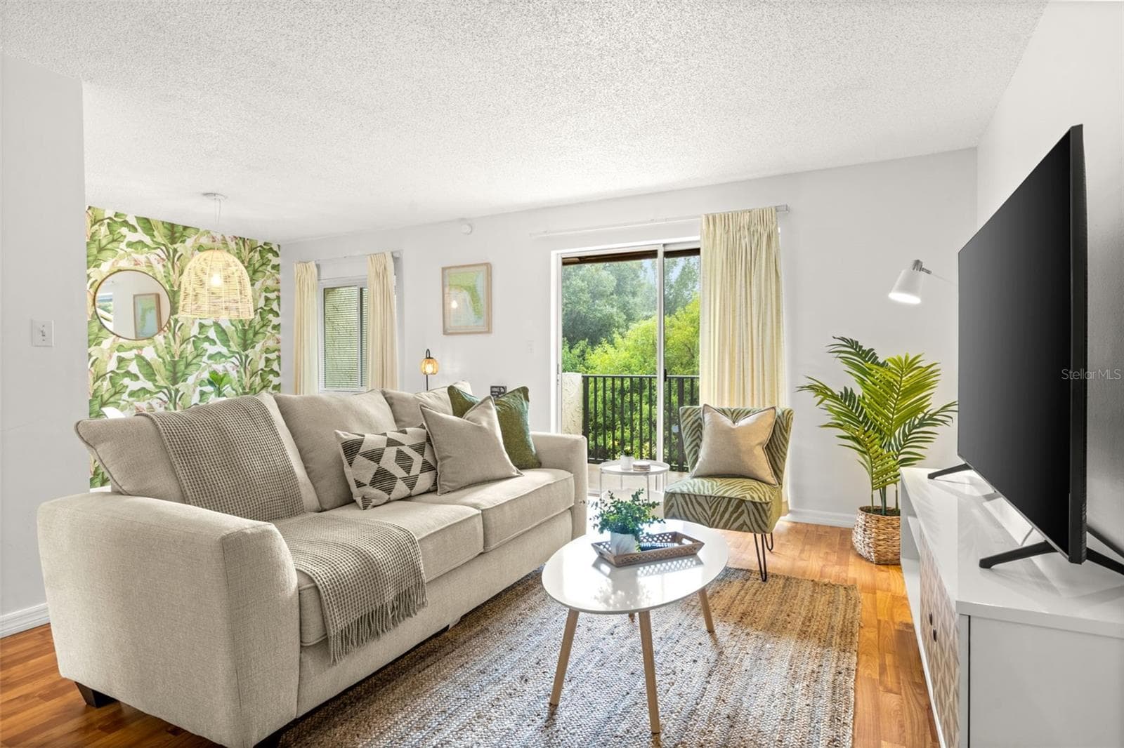 4215 E Bay Dr #1806D photo 4