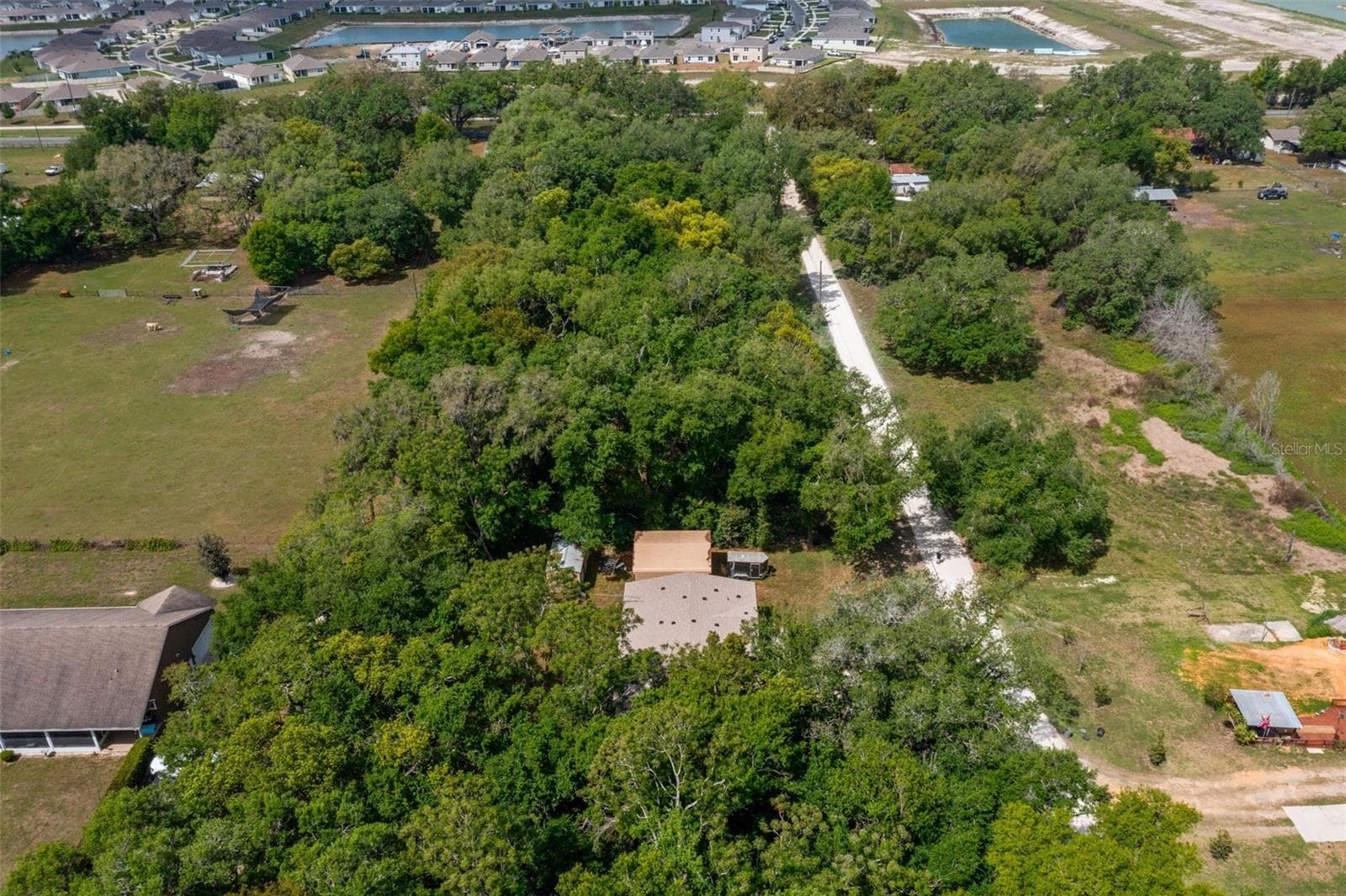38616 Coleen Ave photo 4
