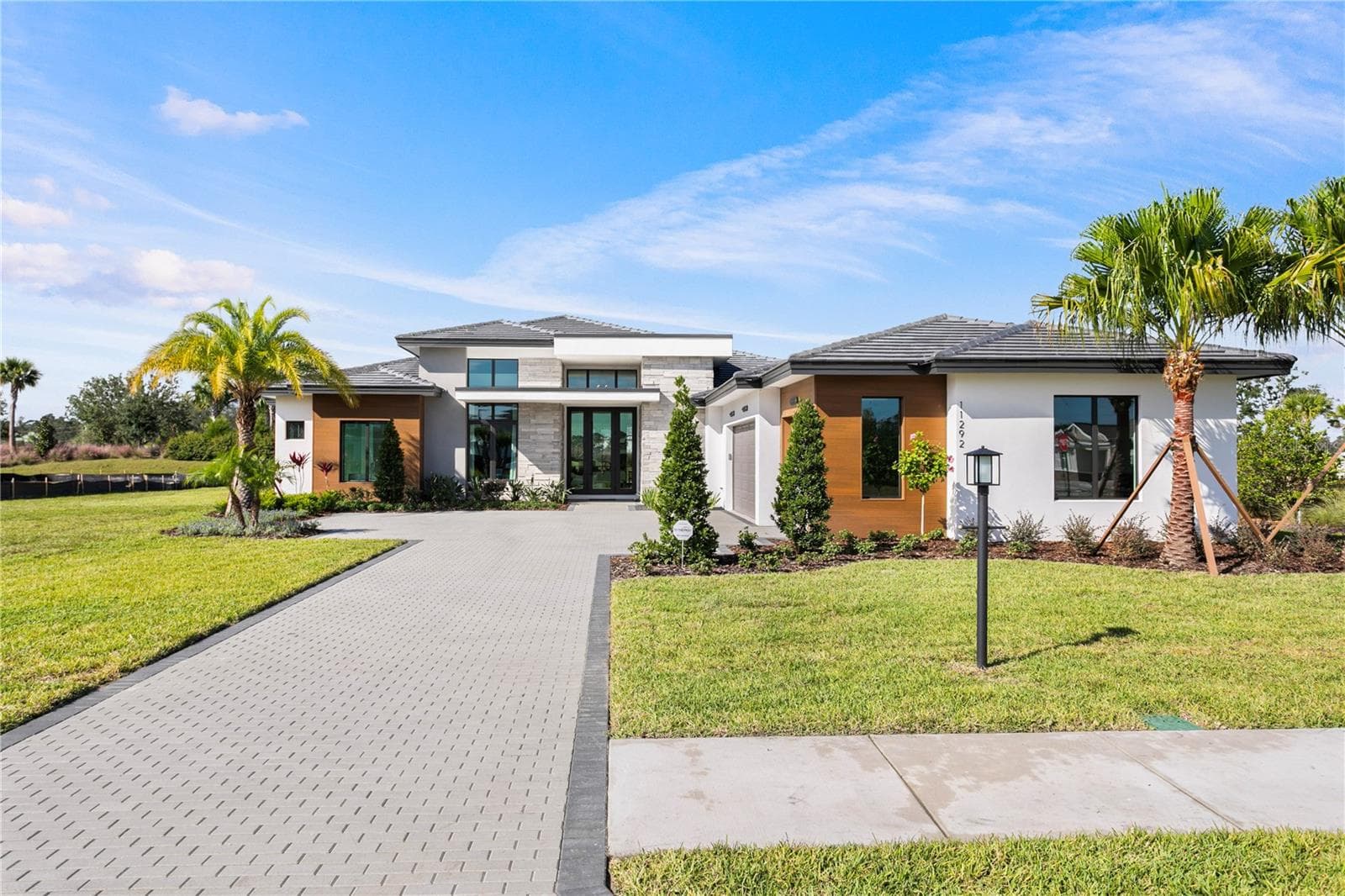 11292 Kingly Ln