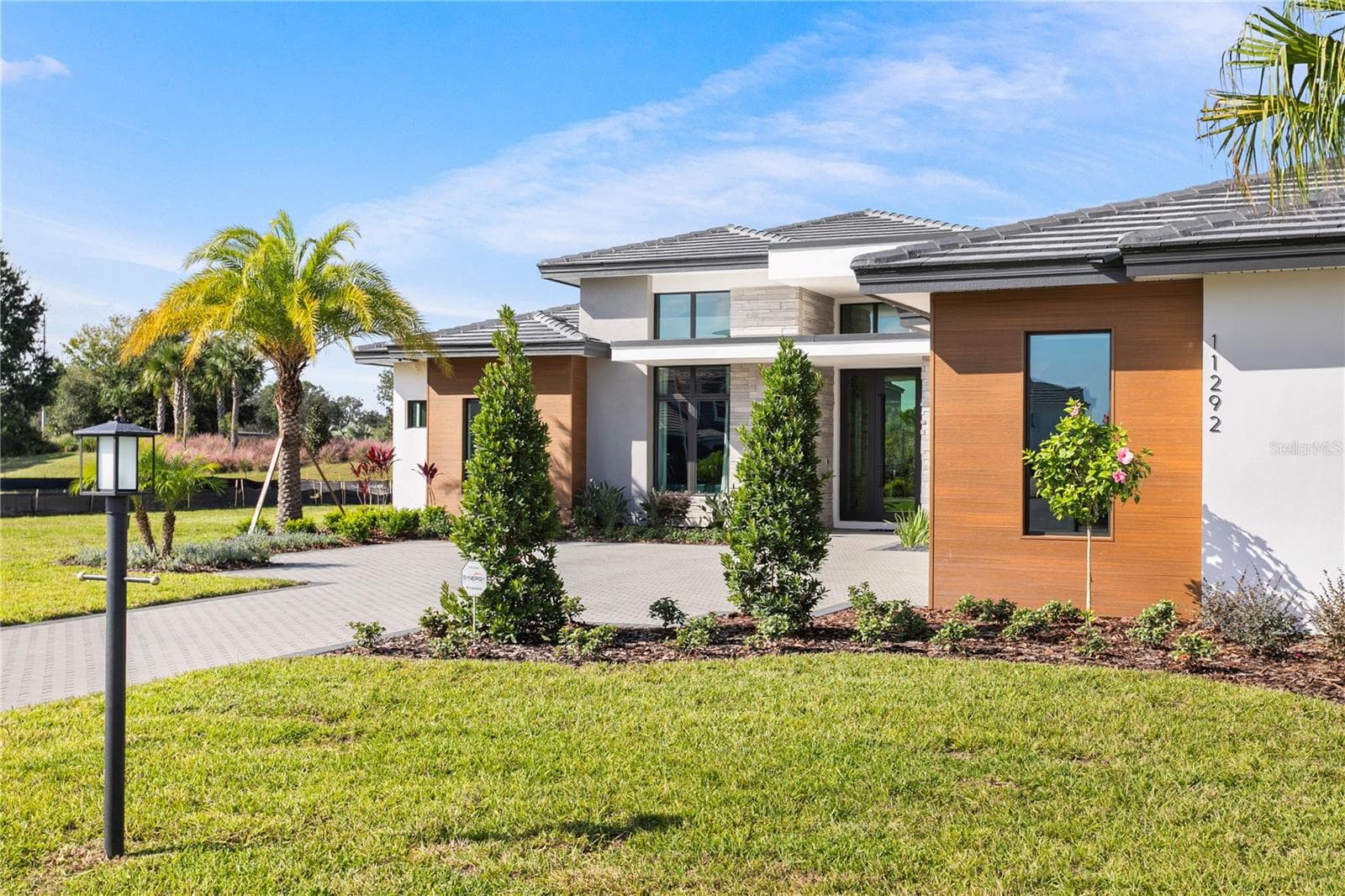 11292 Kingly Ln