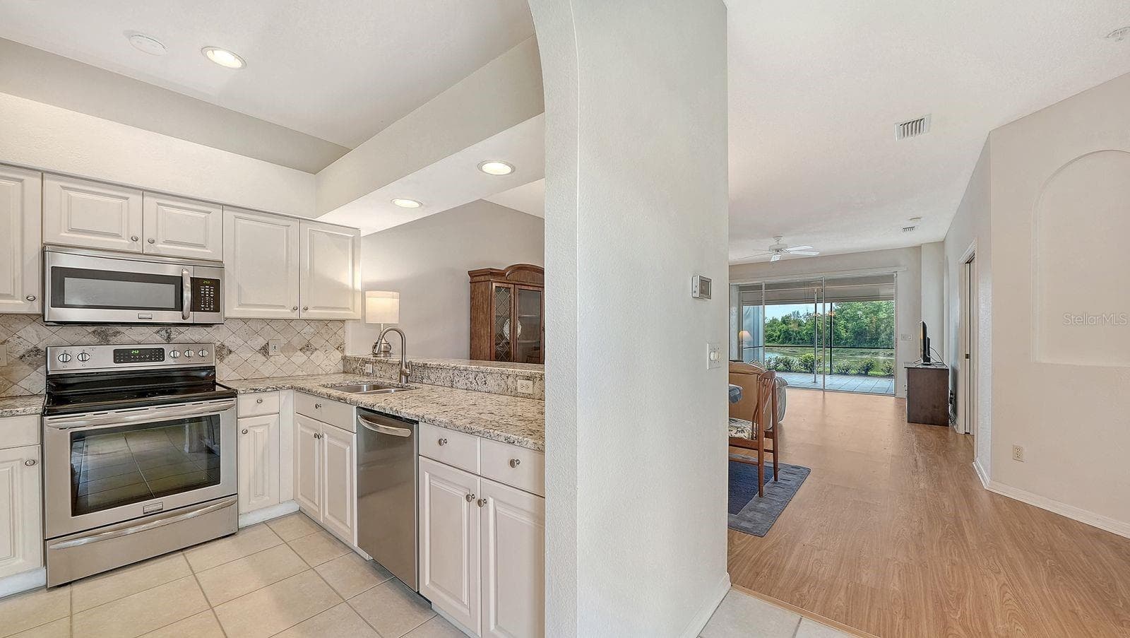 5126 Blue Ash Ave photo 4