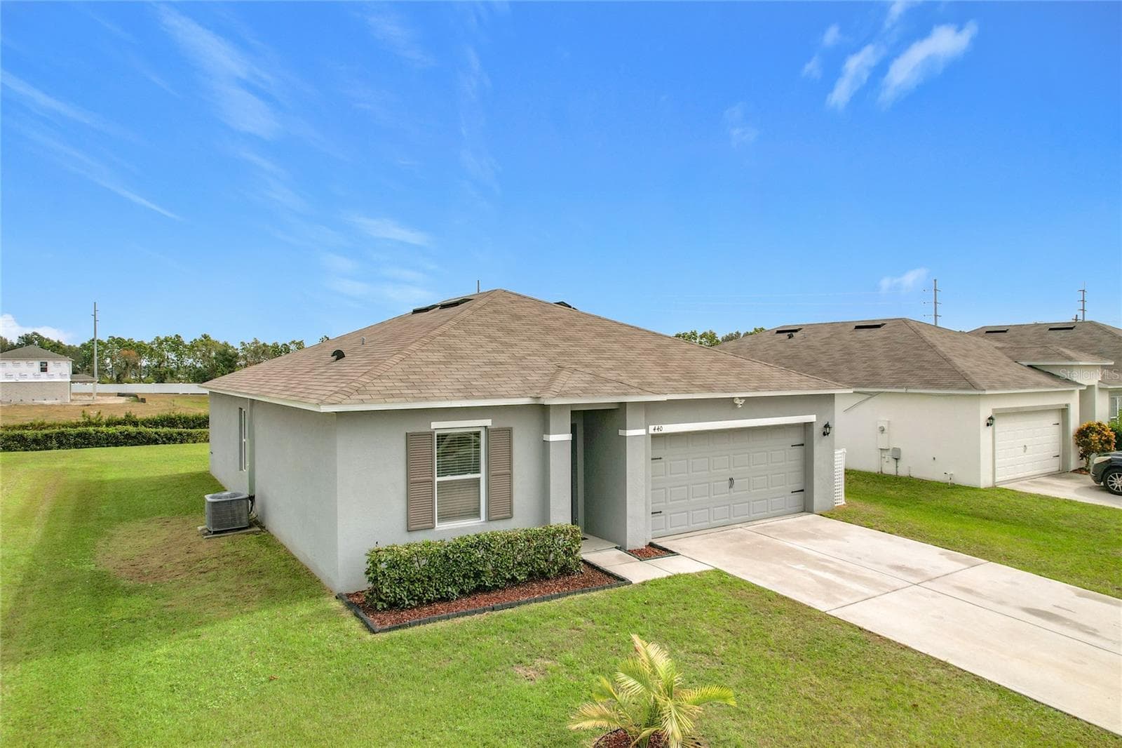 440 Burnham Cir photo 3