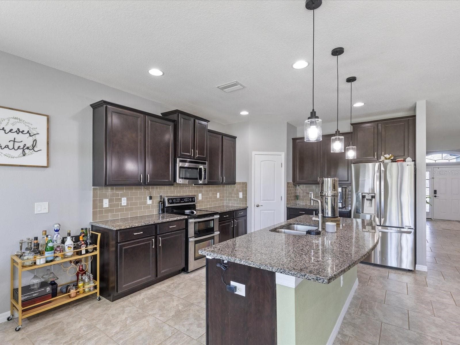 445 Bahama Grande Blvd photo 3