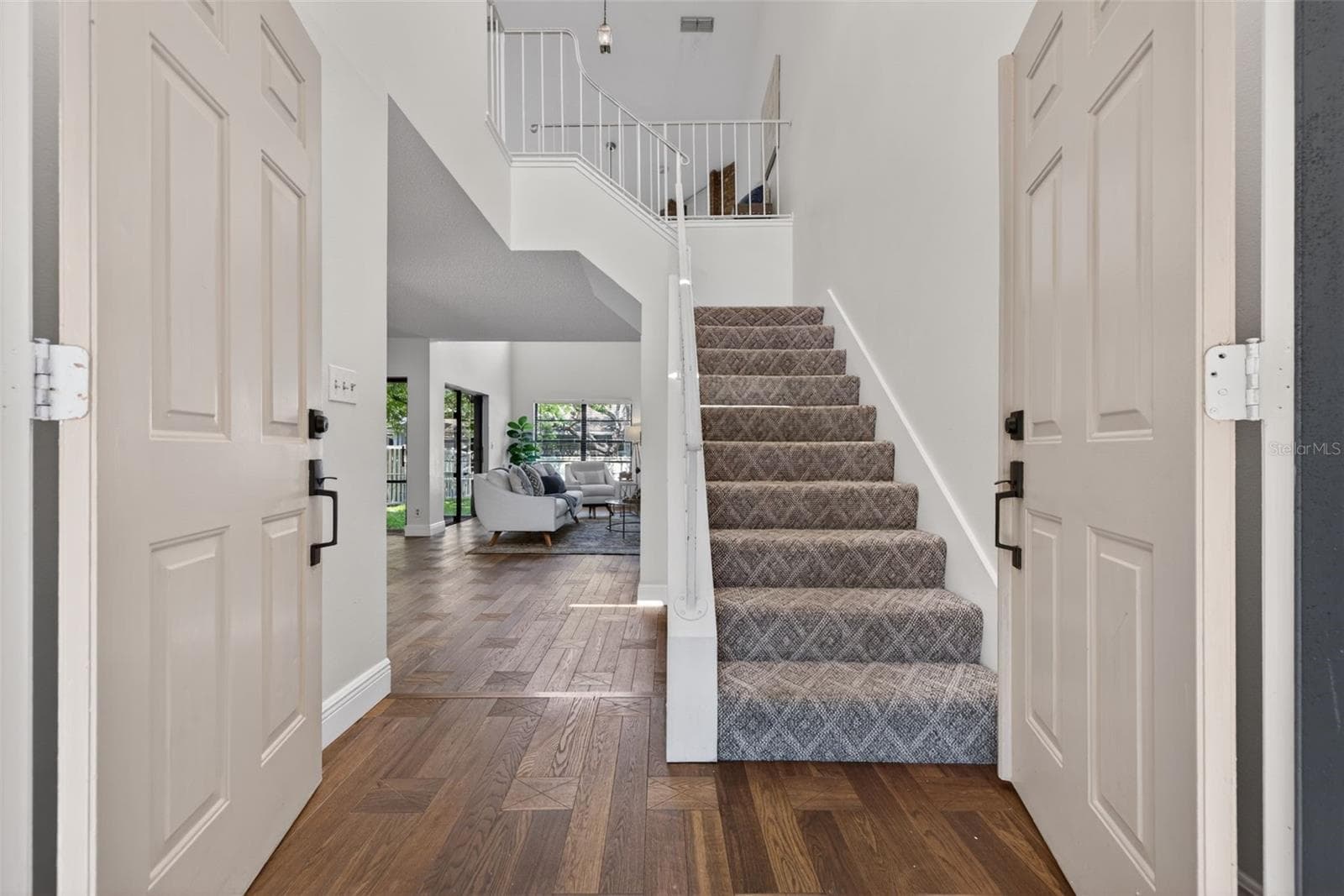 713 Caya Costa CT NE photo 4