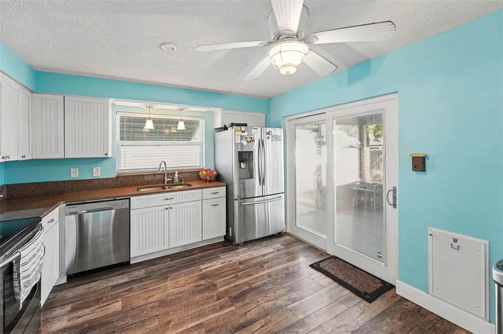 2561 Blackwood Cir photo 4