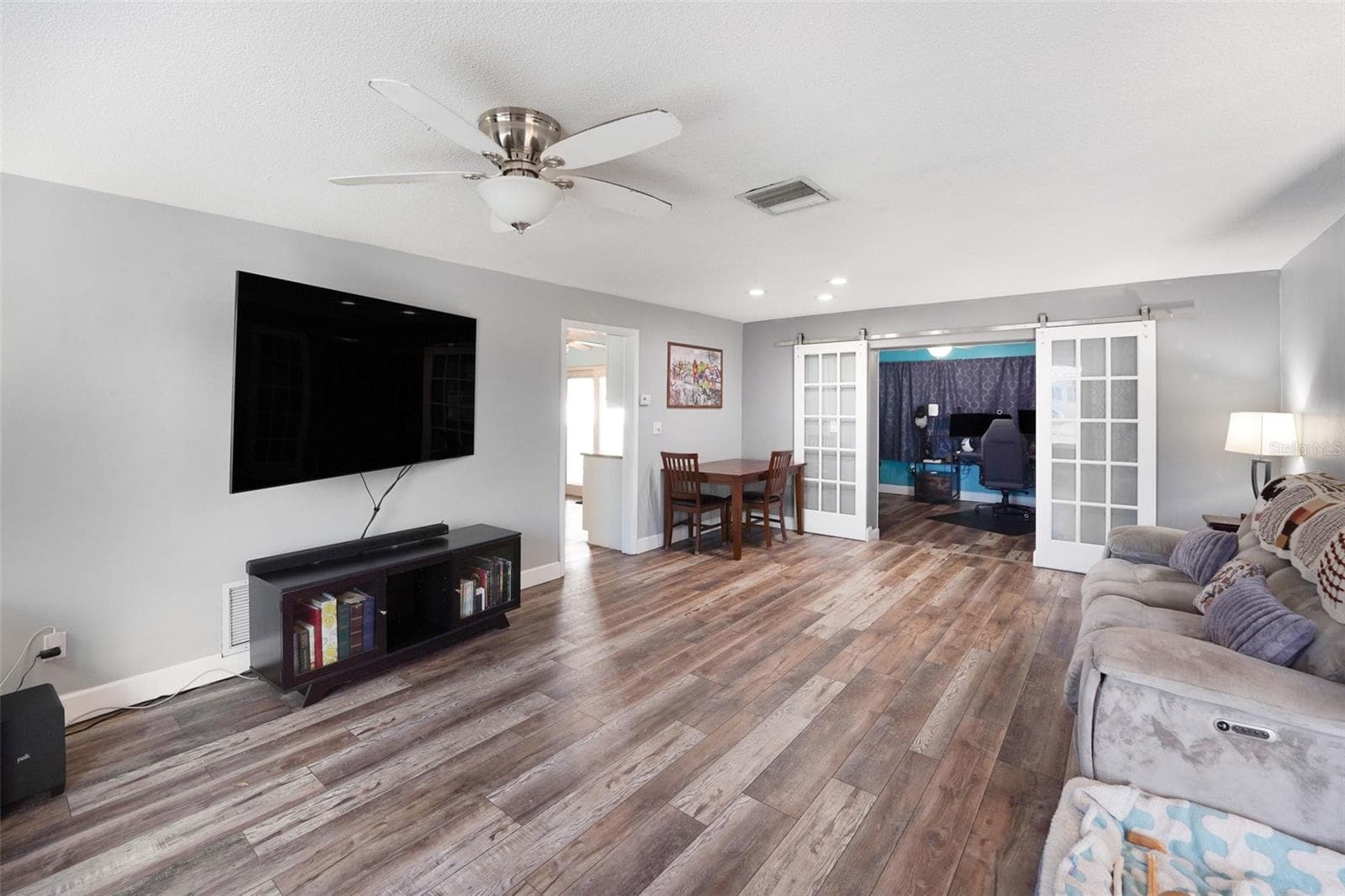 2561 Blackwood Cir photo 5