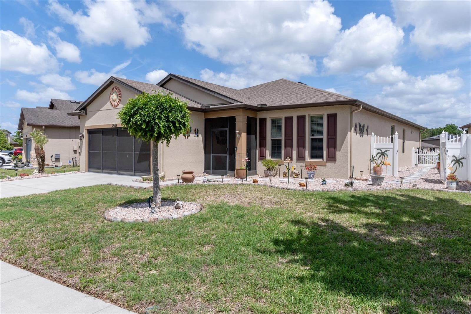 2058 Trillium Blvd photo 3