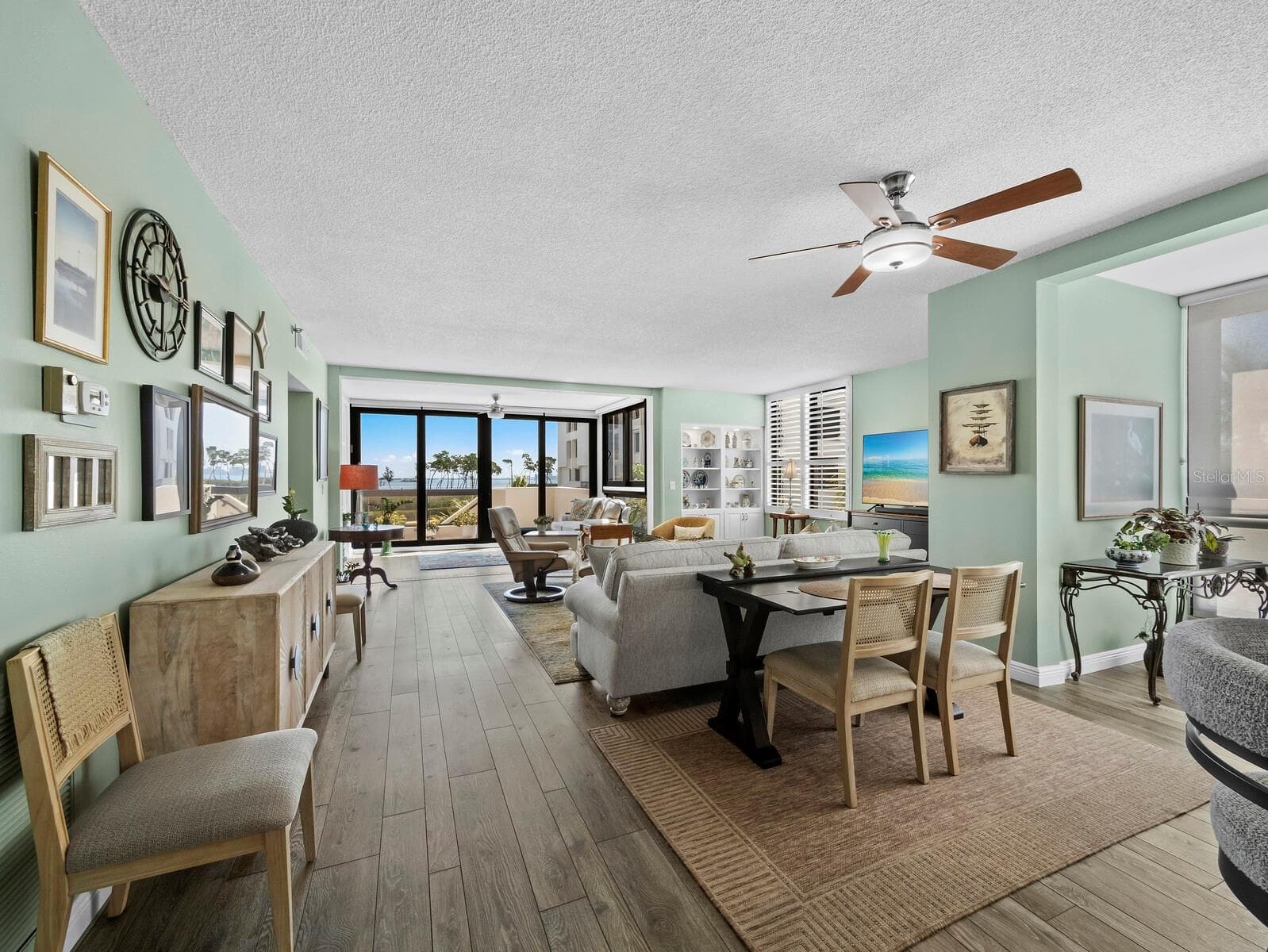 2020 Harbourside Dr #417 photo 4