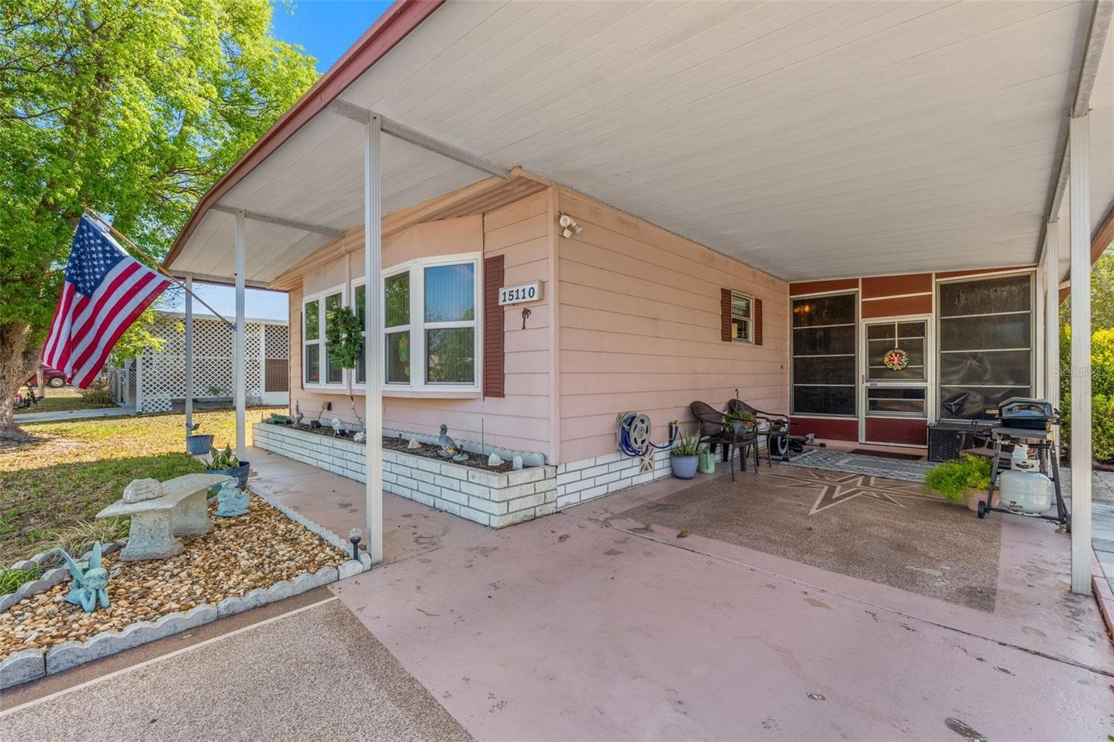 15110 Rialto Ave photo 3